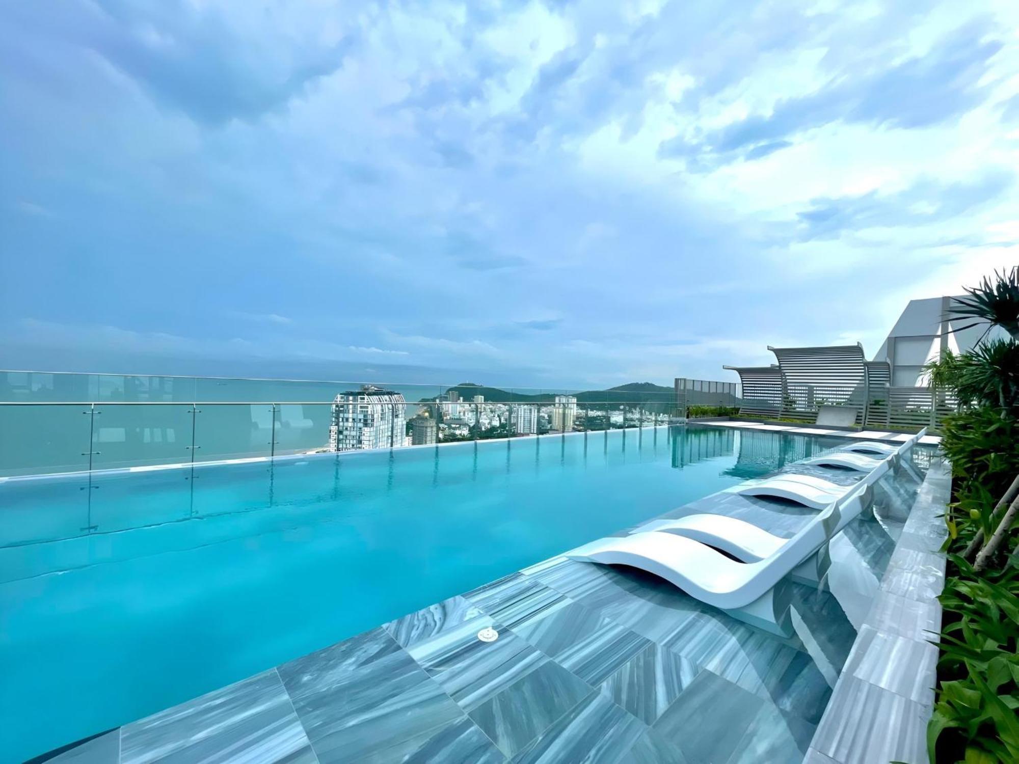 Infinity Pool Luxury Apartment The Song Vung Tau Esterno foto